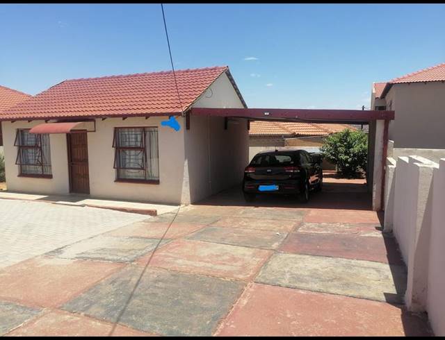 2 BEDROOM HOUSE FOR SALE IN LOTUS GARDENS